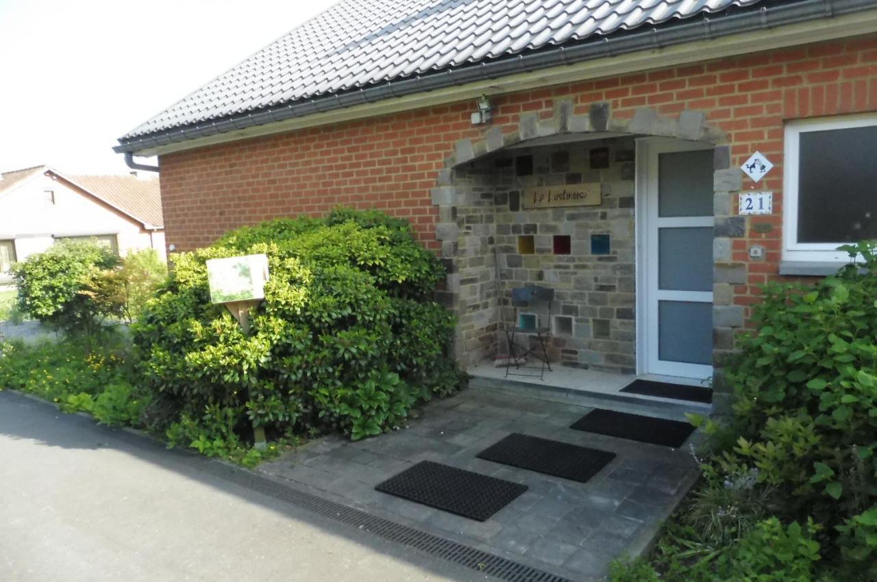 La Lustinoise Bed & Breakfast Exterior photo